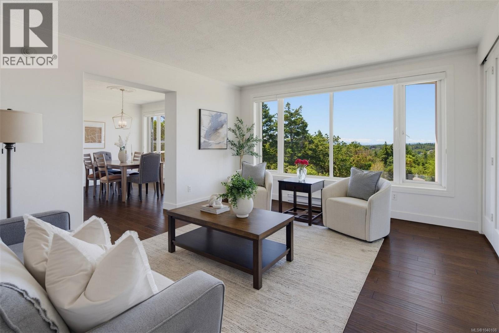 #PH52 2829 Arbutus Rd - 9