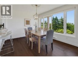 Ph52 2829 Arbutus Rd, Saanich, BC V8N5X5 Photo 16