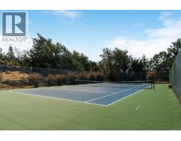 Ph52 2829 Arbutus Rd, Saanich, BC V8N5X5 Photo 43
