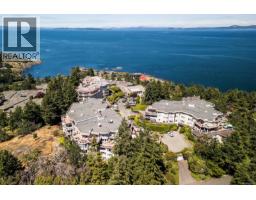 Ph52 2829 Arbutus Rd, Saanich, BC V8N5X5 Photo 57
