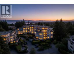 Ph52 2829 Arbutus Rd, Saanich, BC V8N5X5 Photo 64