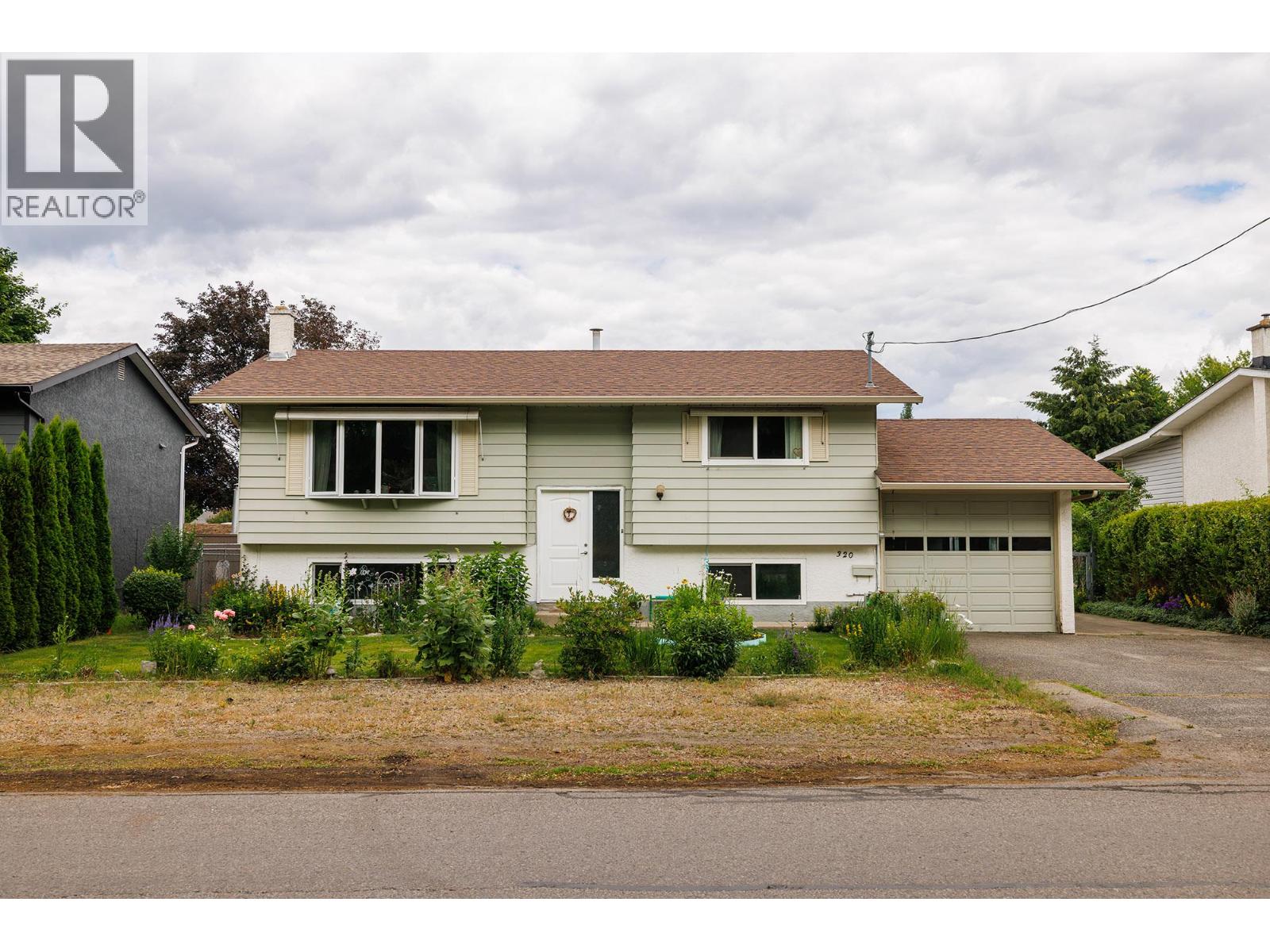  320 Sumac Road East, Kelowna