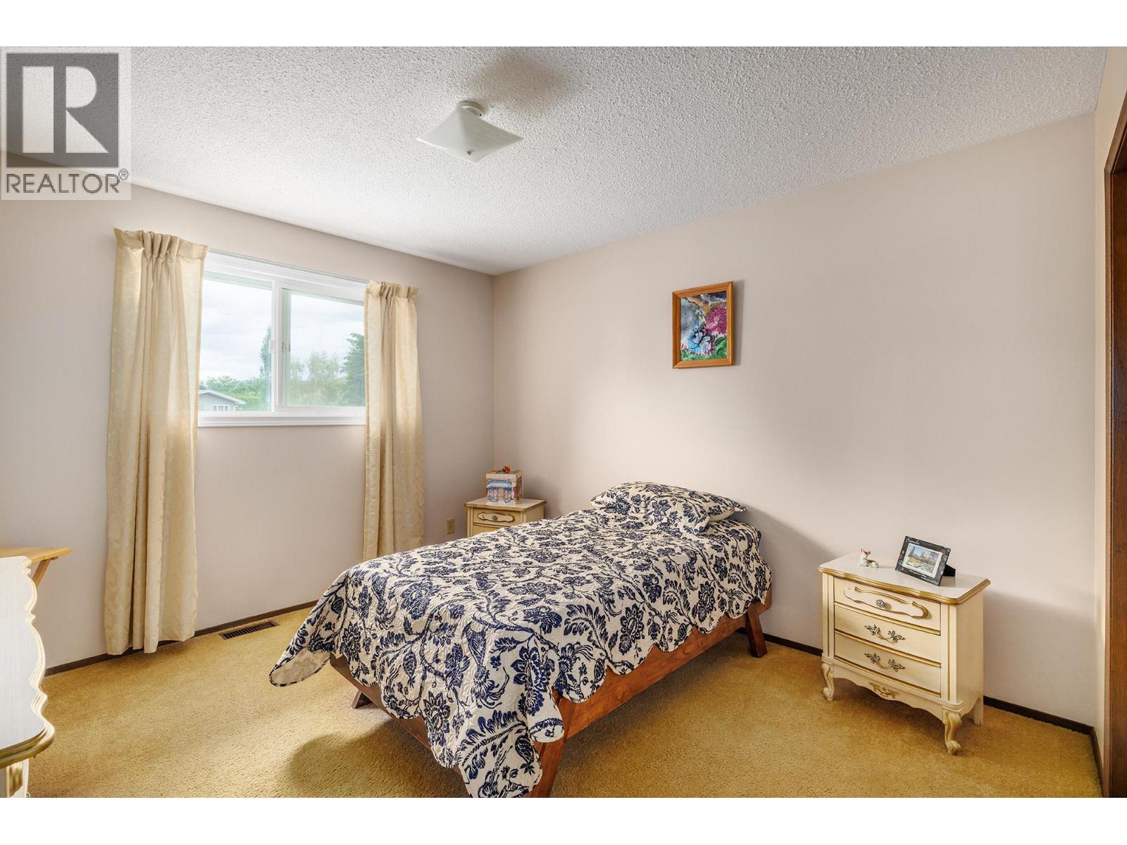  320 Sumac Road East, Kelowna