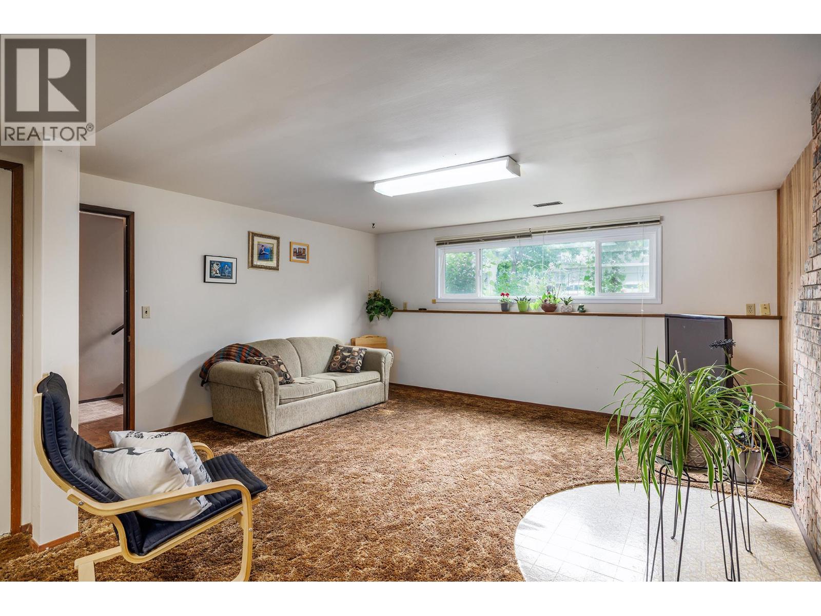  320 Sumac Road East, Kelowna