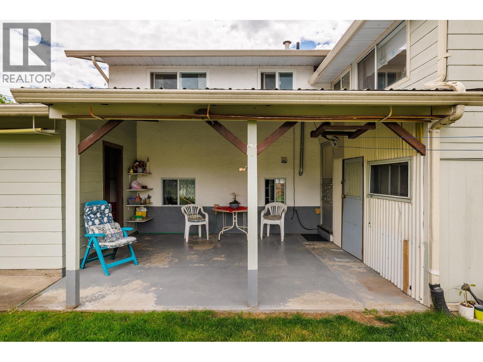  320 Sumac Road East, Kelowna