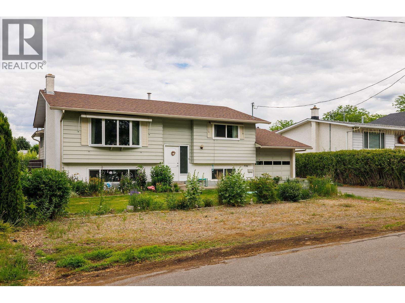  320 Sumac Road East, Kelowna