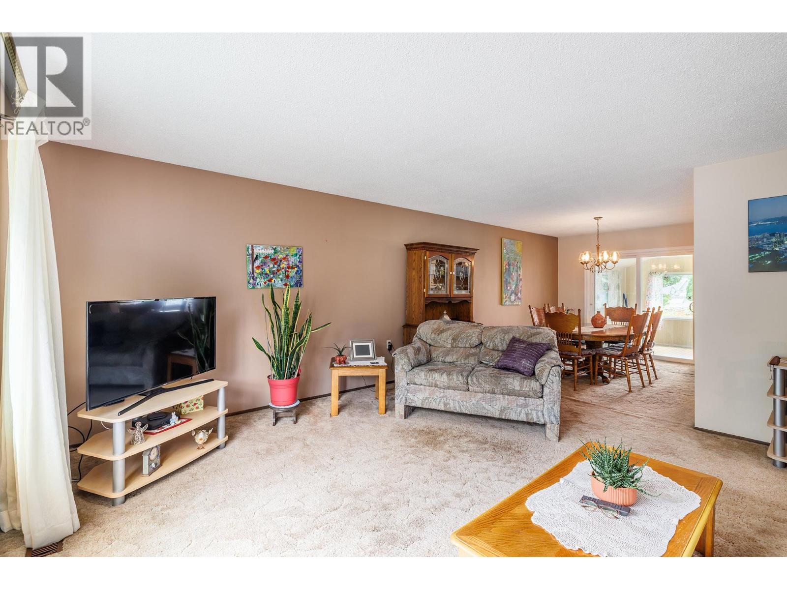  320 Sumac Road East, Kelowna