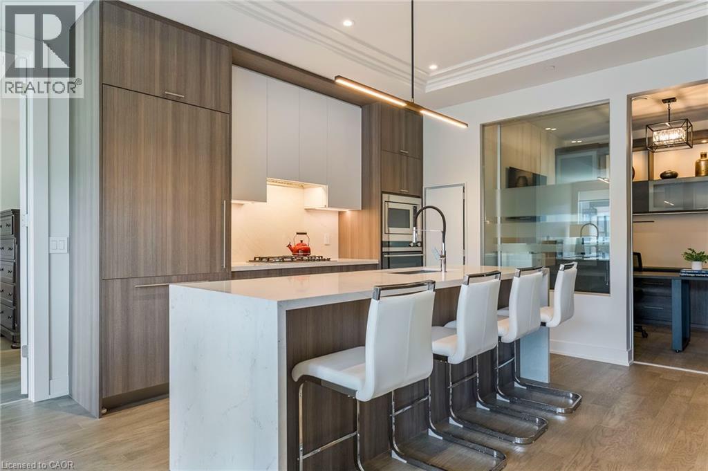 #303 123 MAURICE Drive - 10