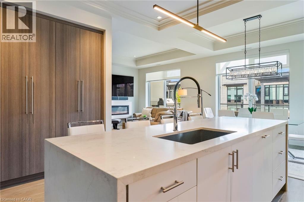 #303 123 MAURICE Drive - 13