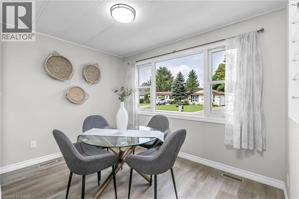 17 FAIRVIEW Crescent - 10