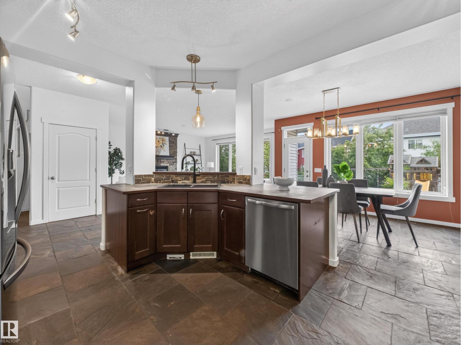 205 SHEPPARD CO SW — photo 12