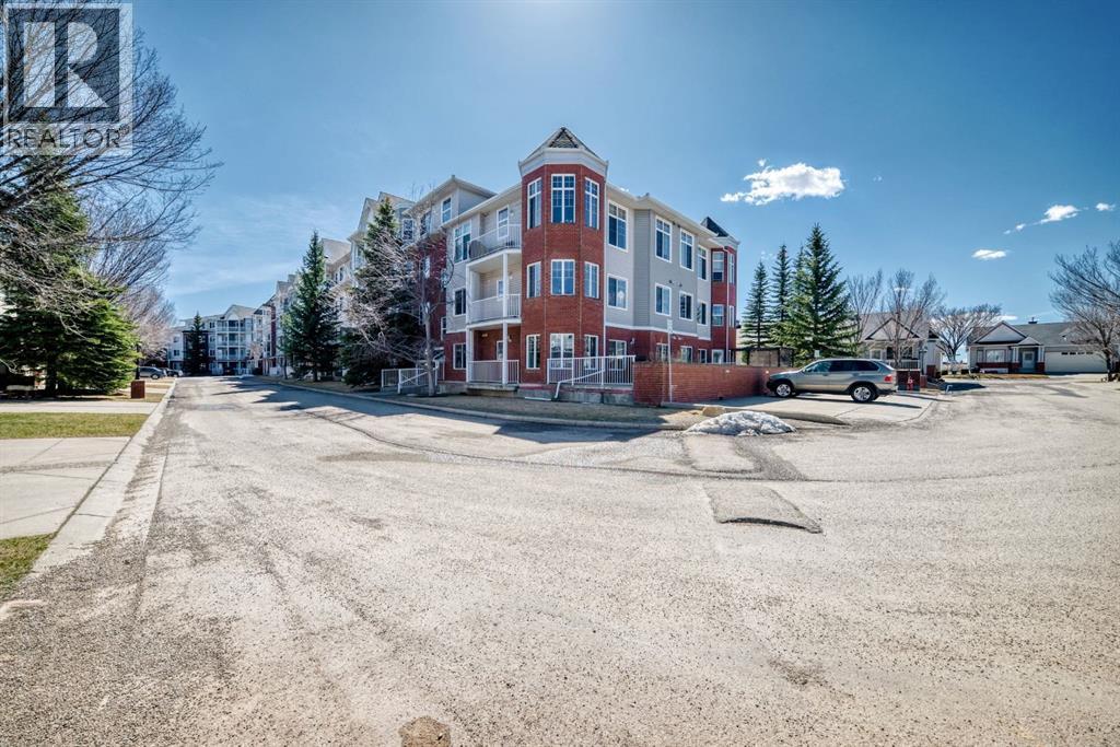 #321 8 Prestwick Pond Terrace SE - 49