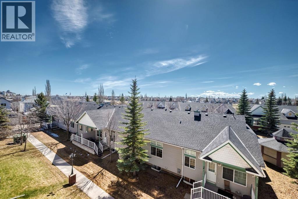 #321 8 Prestwick Pond Terrace SE - 40