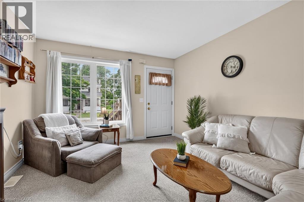 2-bedroom home for sale at 217 PINE Street, Dunnville ON · photo 9 of 45