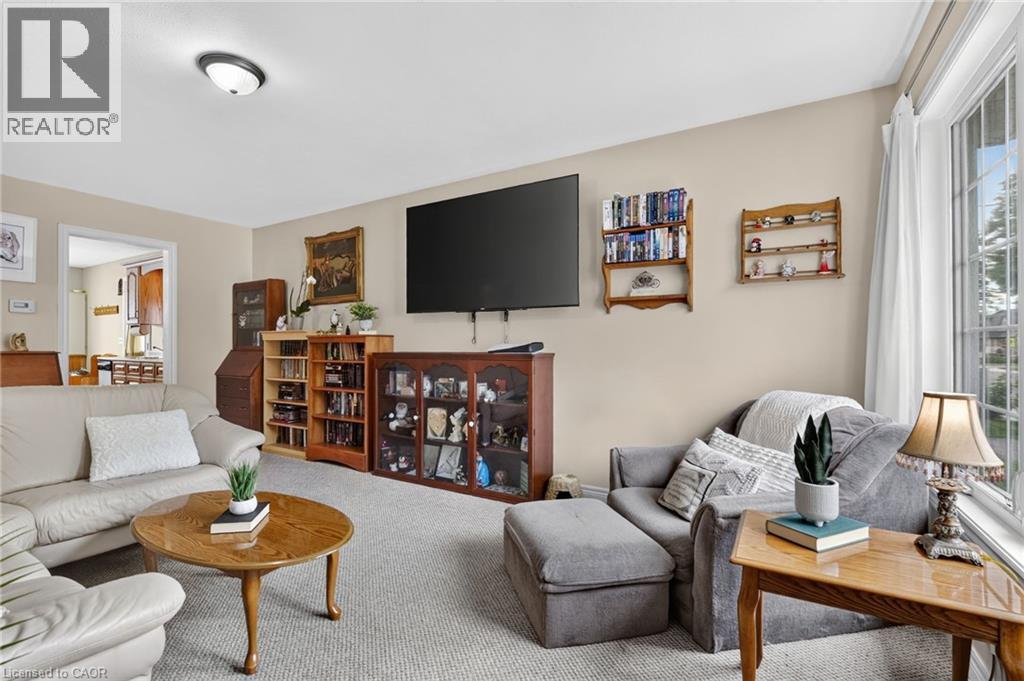 2-bedroom home for sale at 217 PINE Street, Dunnville ON · photo 8 of 45