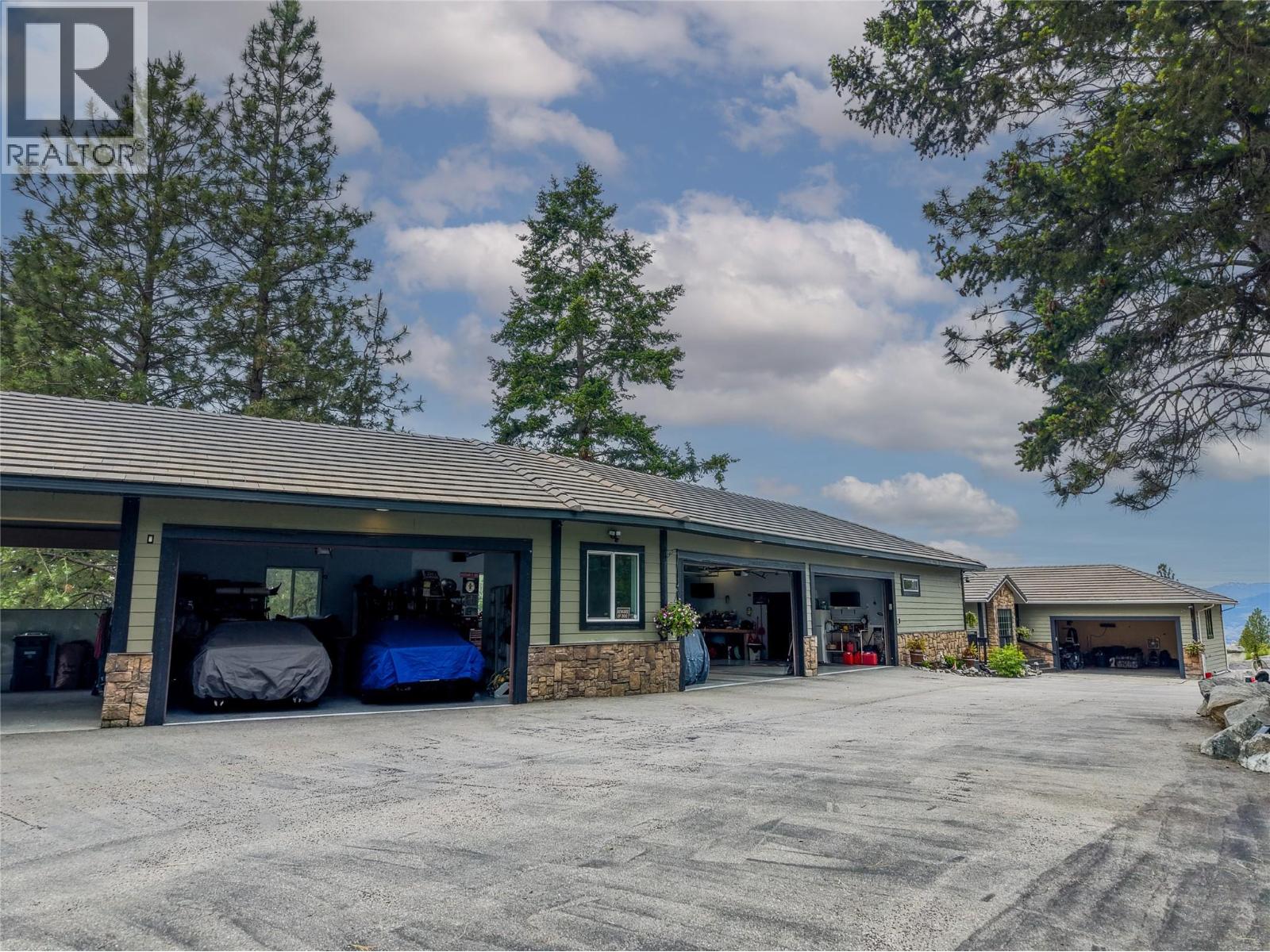 1370 Bullmoose Way, Osoyoos