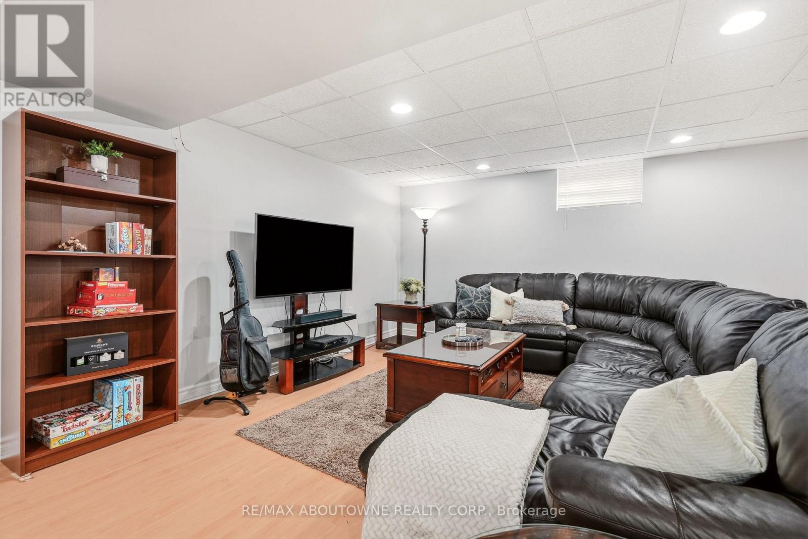 34 PENTLAND ROAD - 44