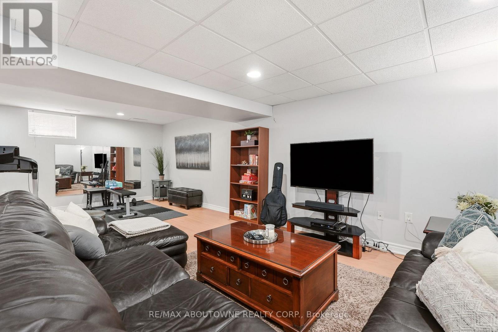 34 PENTLAND ROAD - 46