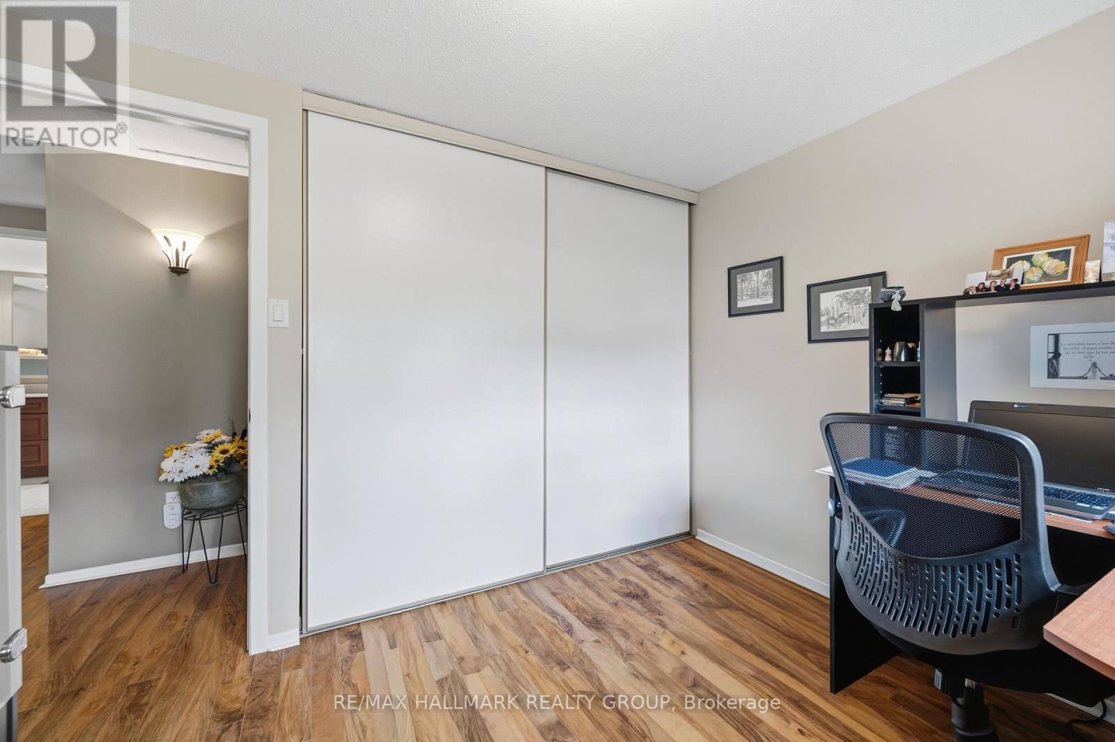 3 Bed, 3 Bath House for Sale in Ottawa – 8052 JEANNE D’ARC BOULEVARD, Ottawa – MLS# X13469634 - Image 24