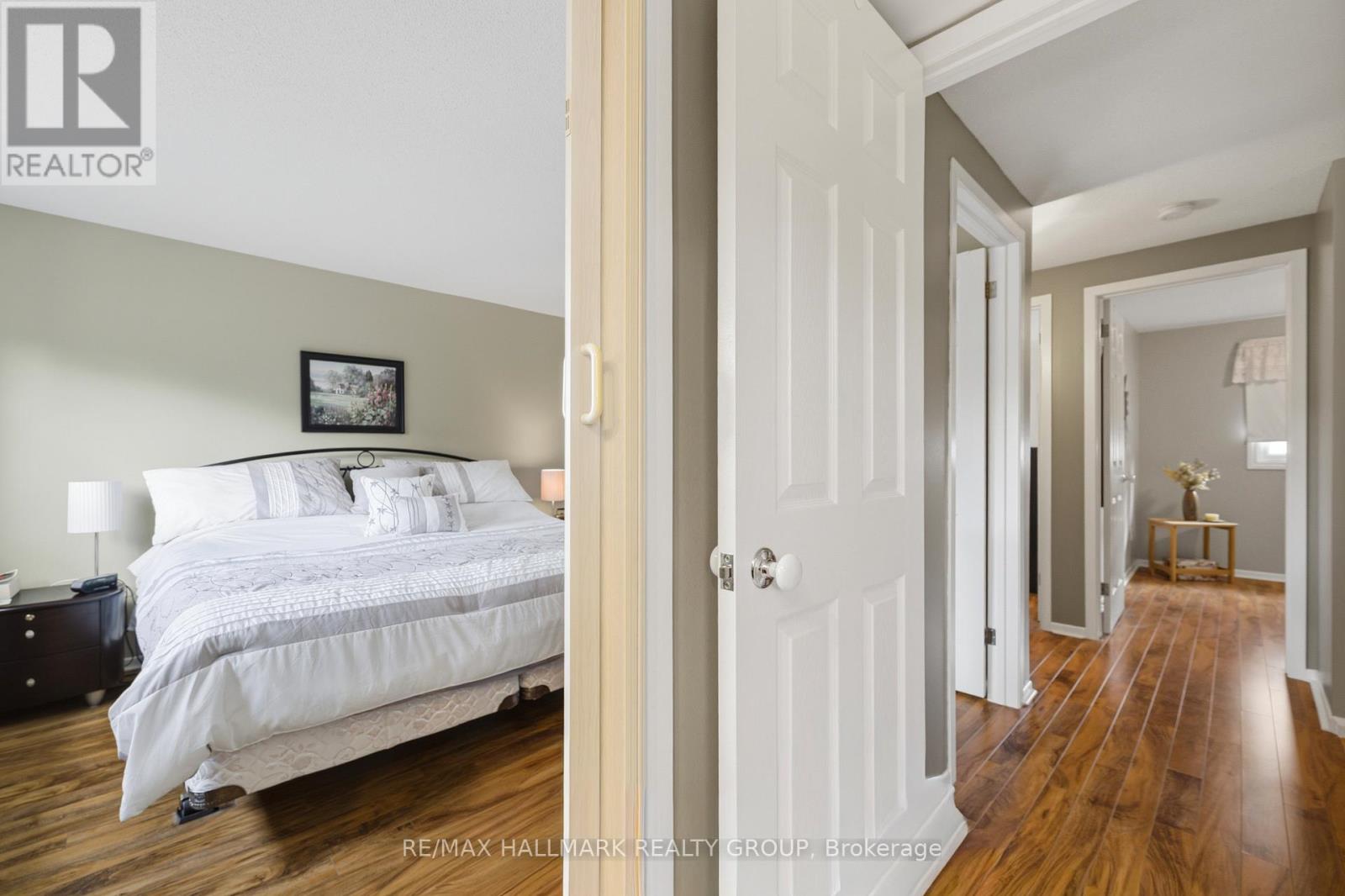 3 Bed, 3 Bath House for Sale in Ottawa – 8052 JEANNE D’ARC BOULEVARD, Ottawa – MLS# X13469634 - Image 26