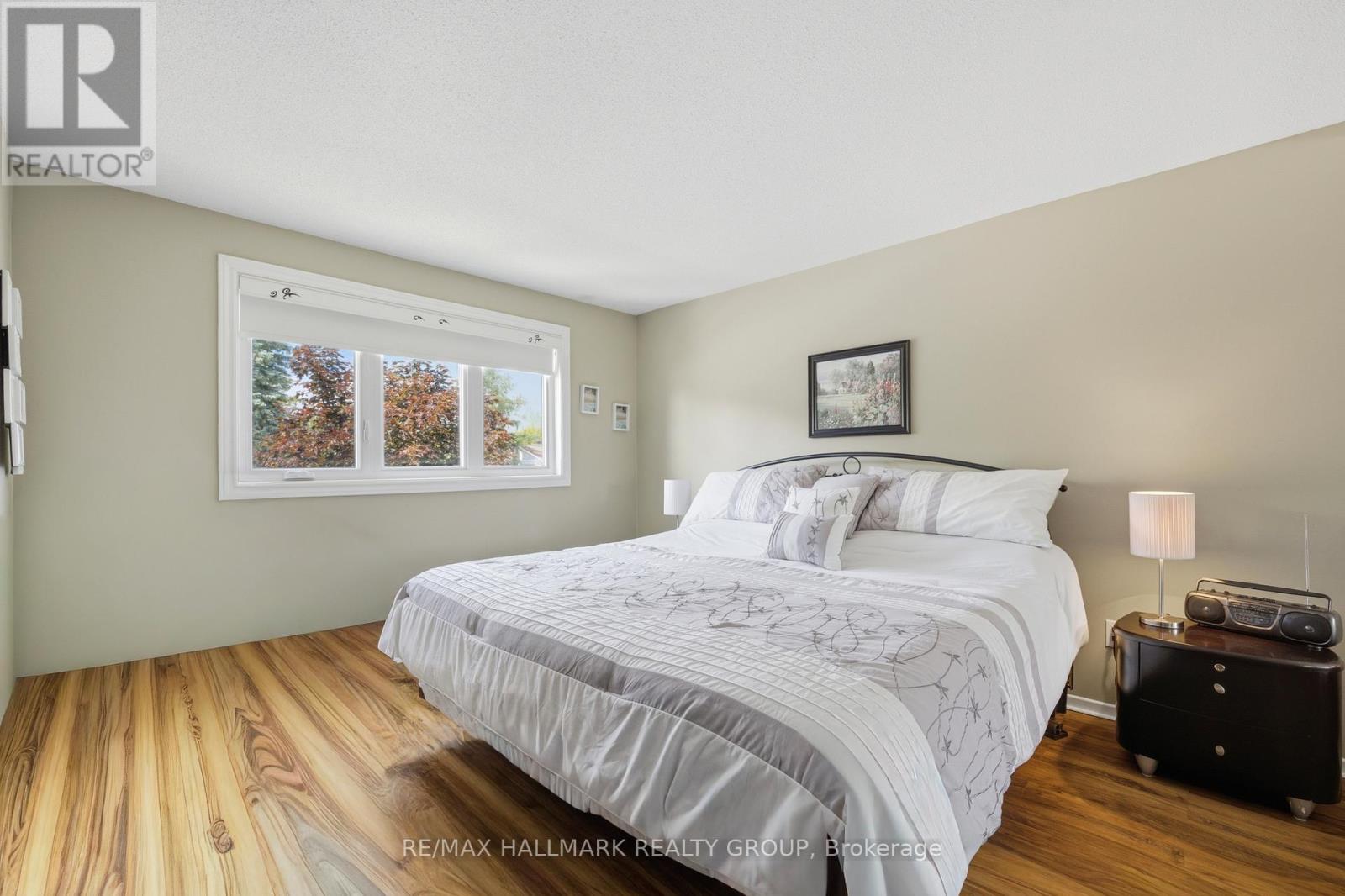 3 Bed, 3 Bath House for Sale in Ottawa – 8052 JEANNE D’ARC BOULEVARD, Ottawa – MLS# X13469634 - Image 28