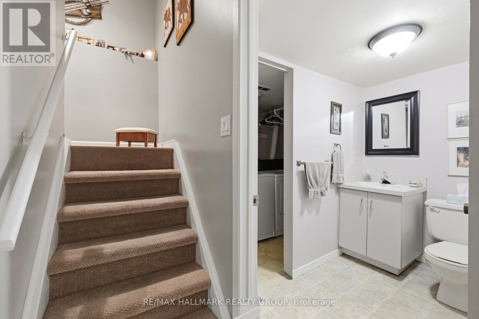 3 Bed, 3 Bath House for Sale in Ottawa – 8052 JEANNE D’ARC BOULEVARD, Ottawa – MLS# X13469634 - Image 33