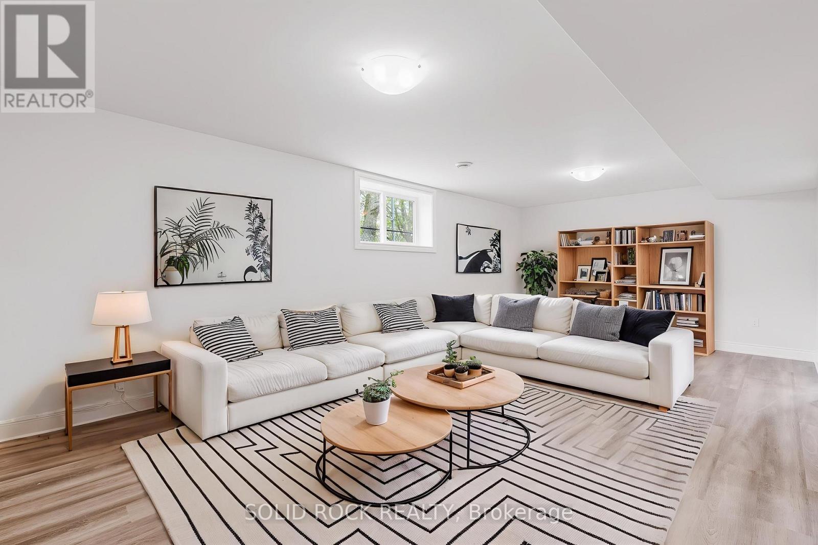 30 LAKEVIEW DRIVE - Image 13