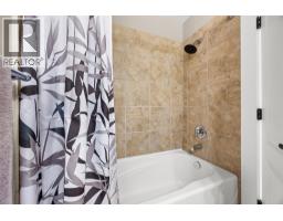2070 Boucherie Road Unit# 301, West Kelowna, BC V4T3K9 Photo 16