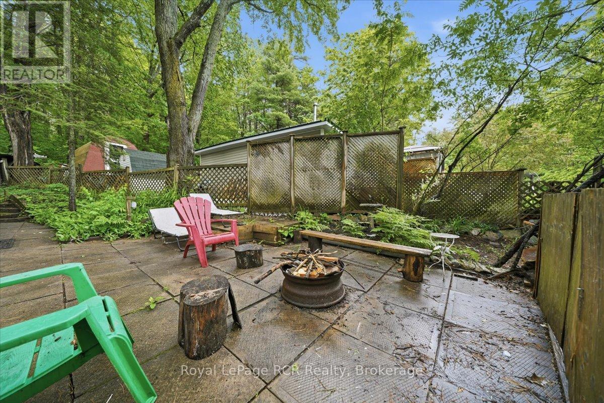 45 ANDREW DRIVE - 26