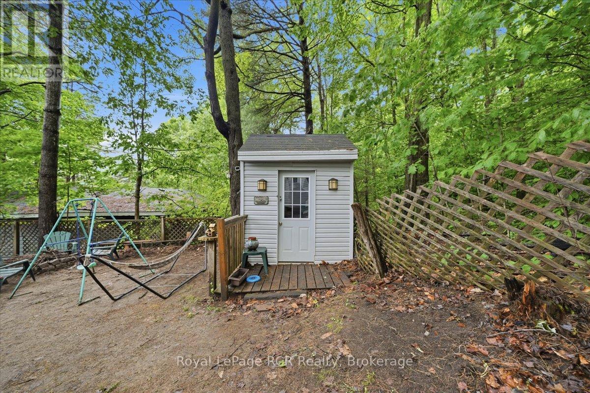 45 ANDREW DRIVE - 33