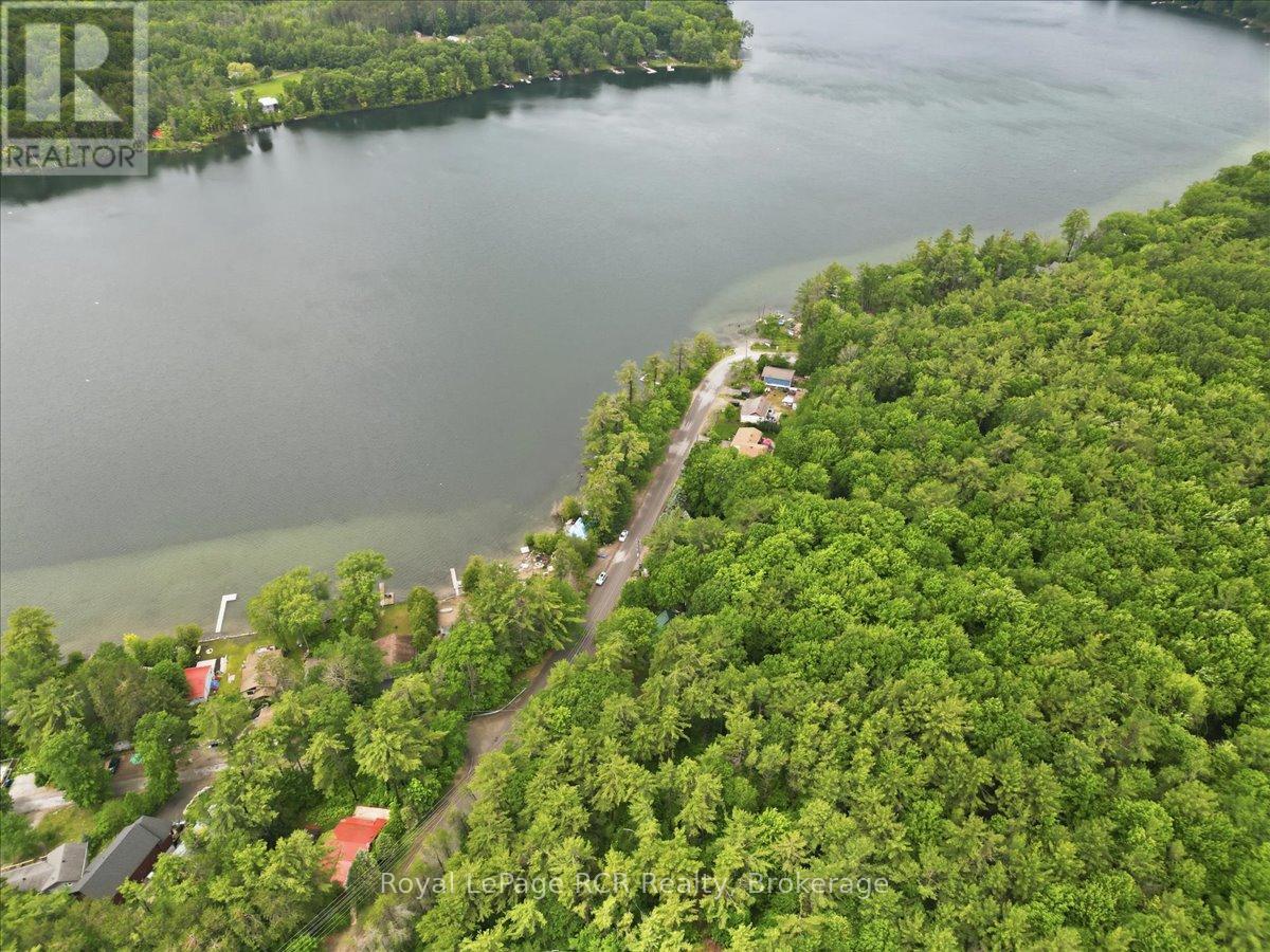 45 ANDREW DRIVE - 41