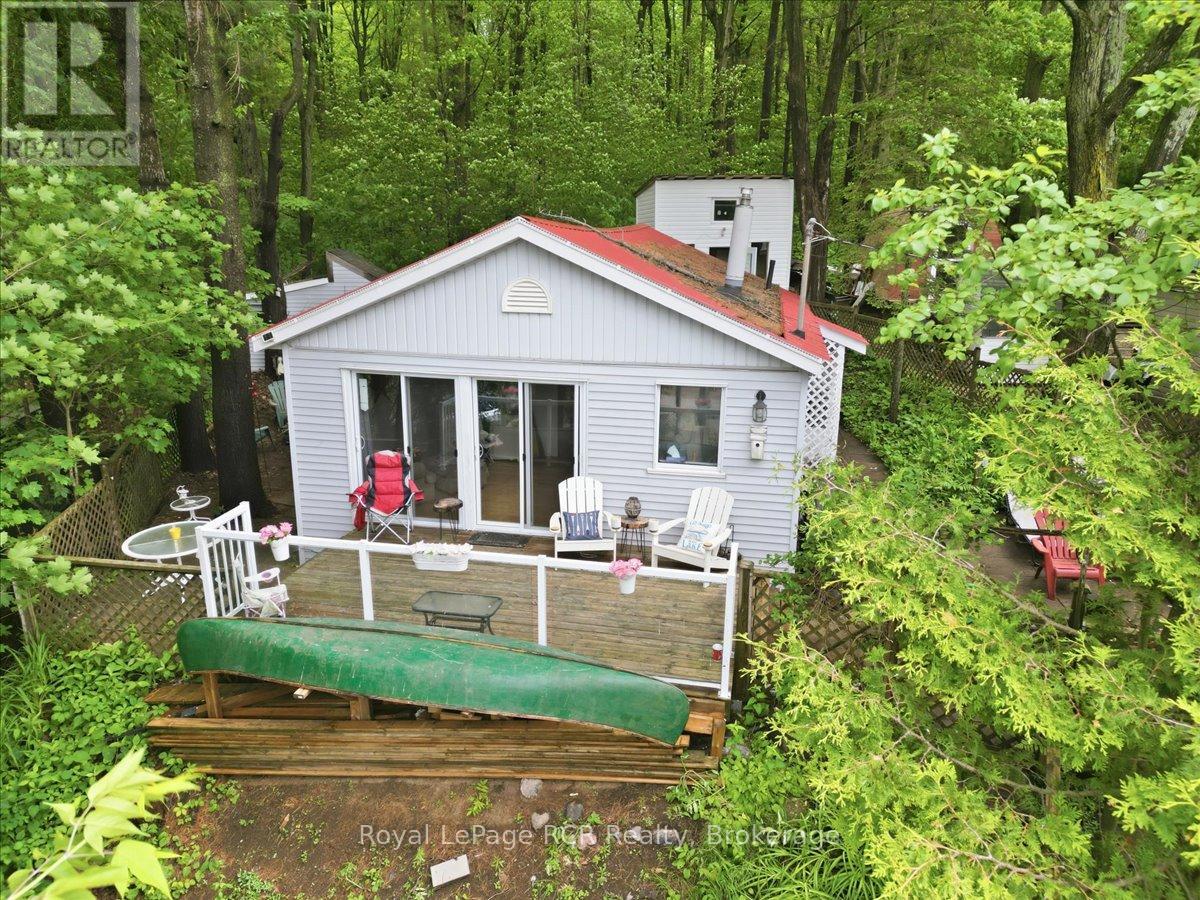 45 ANDREW DRIVE - 5