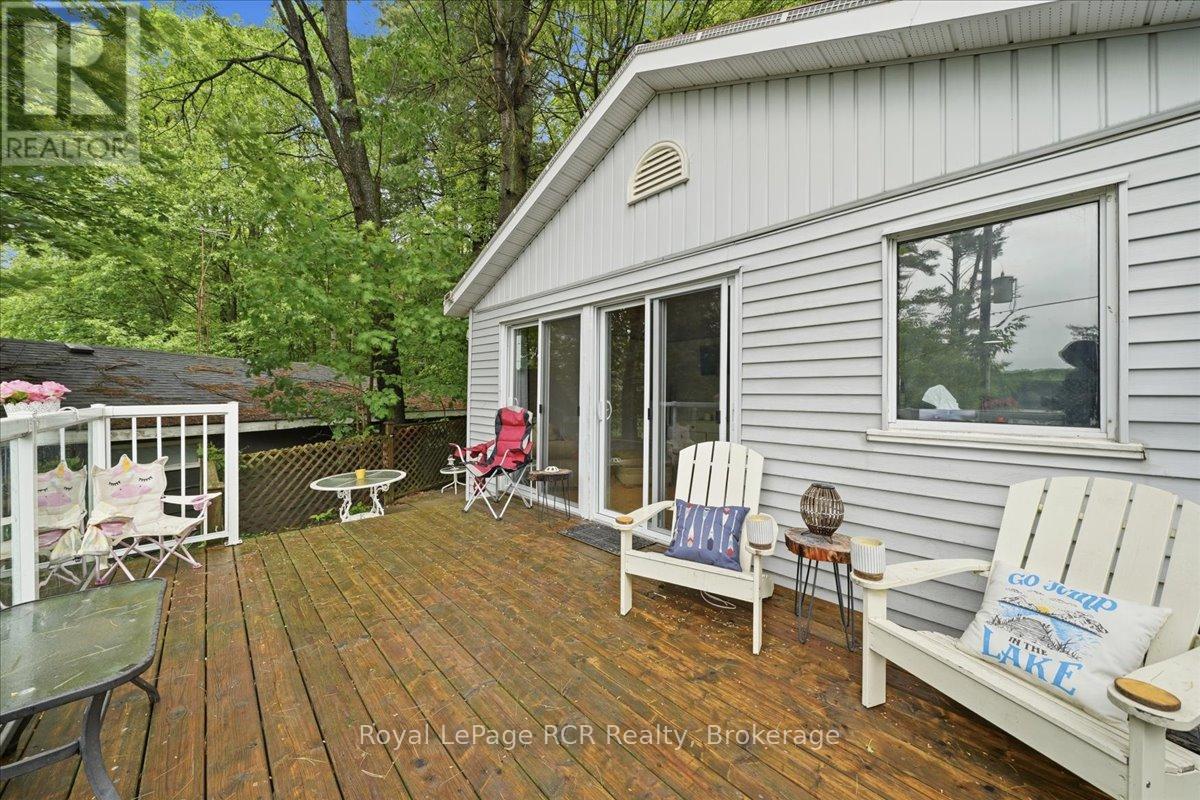 45 ANDREW DRIVE - 7