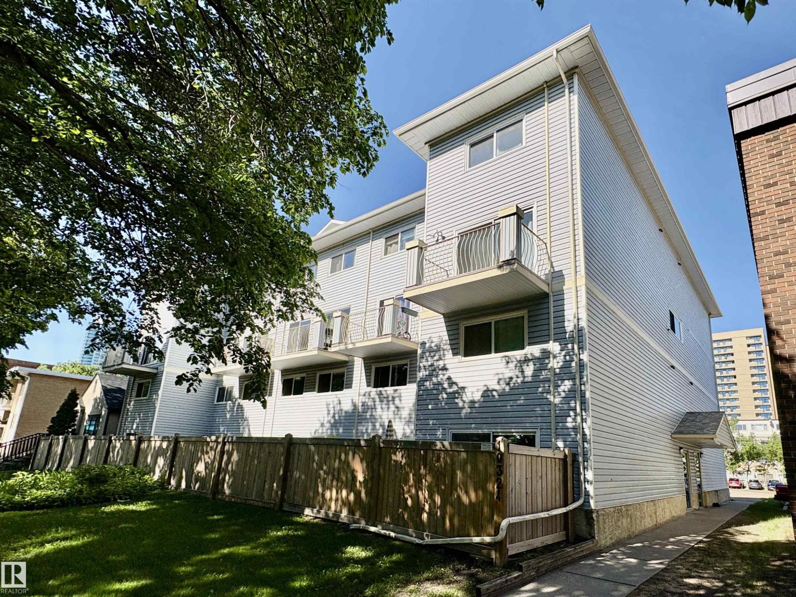 #3 10324 119 ST NW - 3