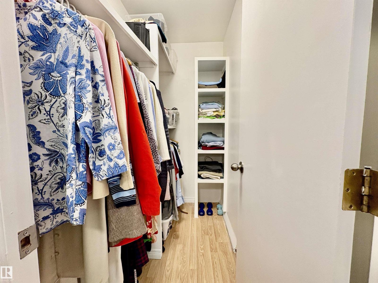 #3 10324 119 ST NW - 28
