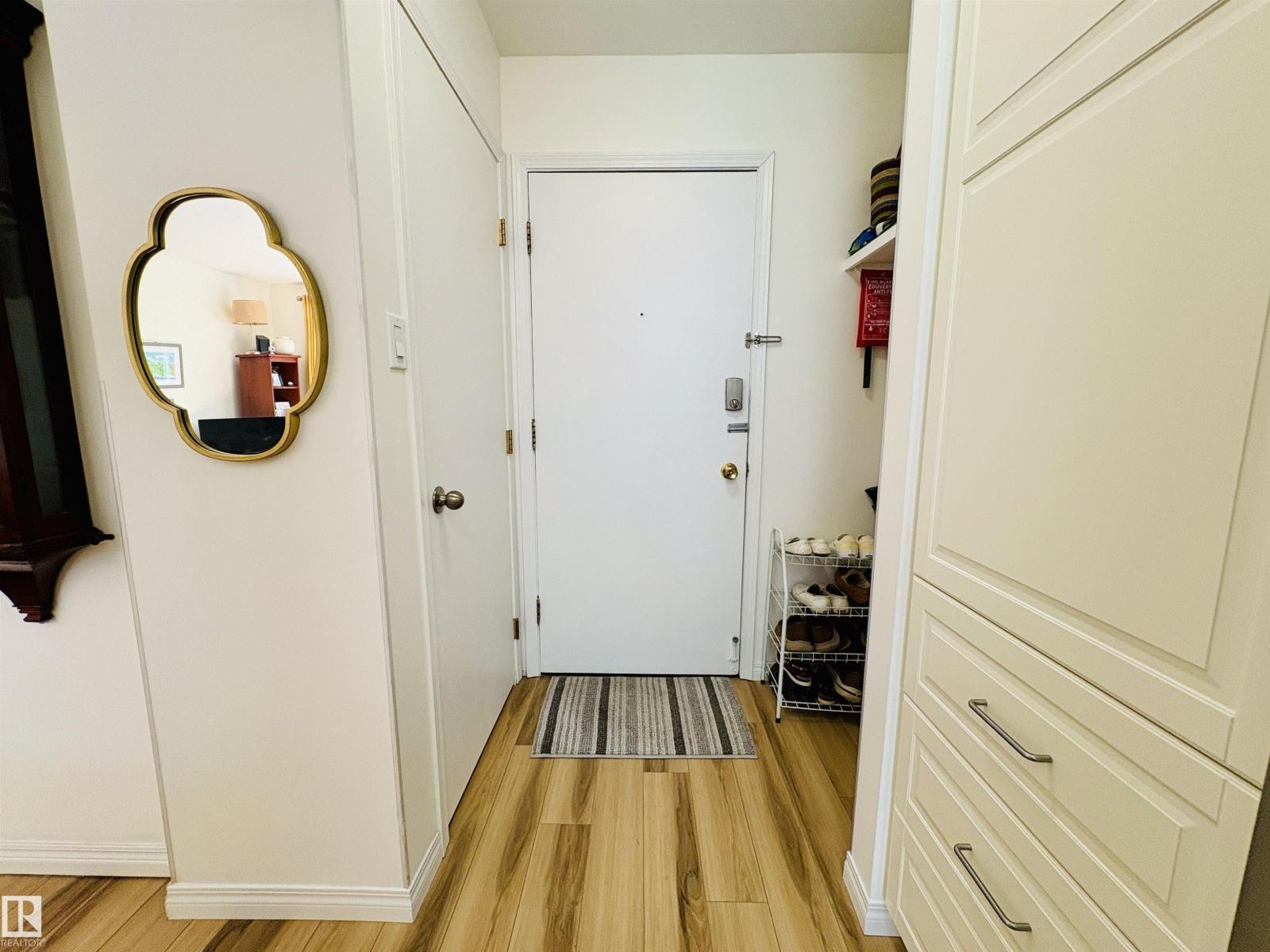 #3 10324 119 ST NW - 6