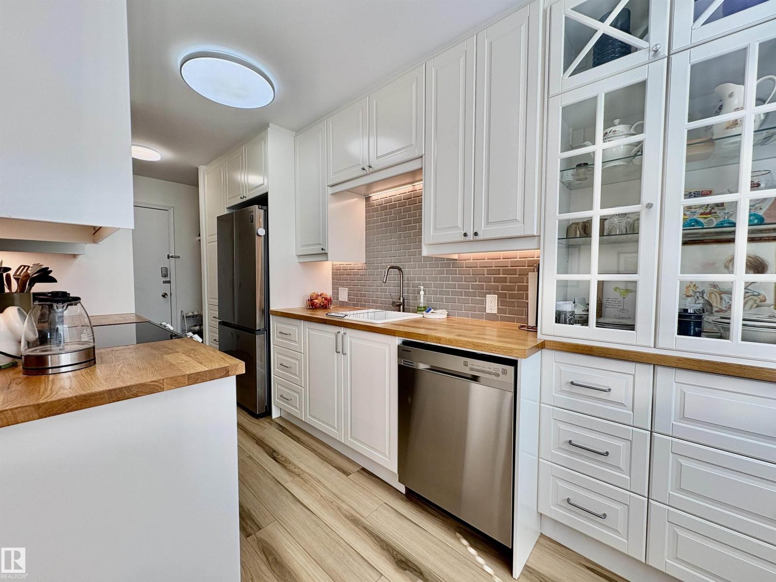 #3 10324 119 ST NW - 9