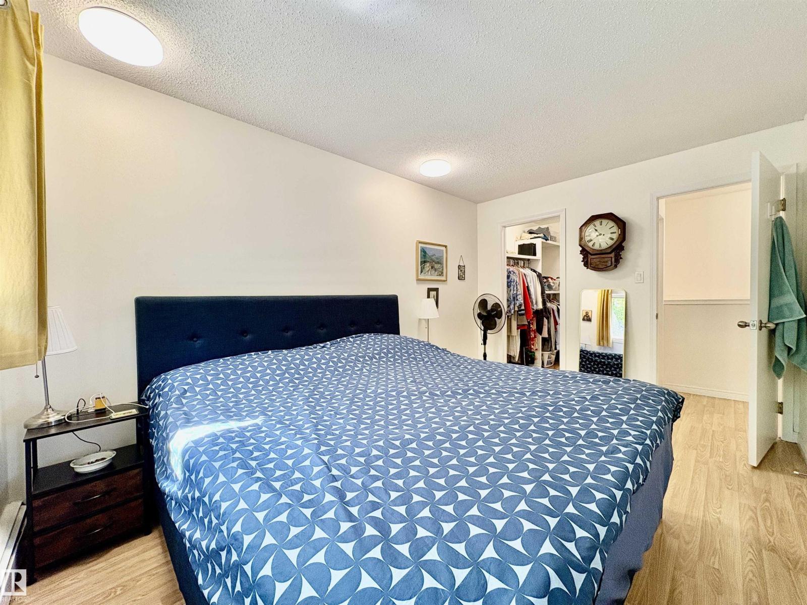 #3 10324 119 ST NW - 26