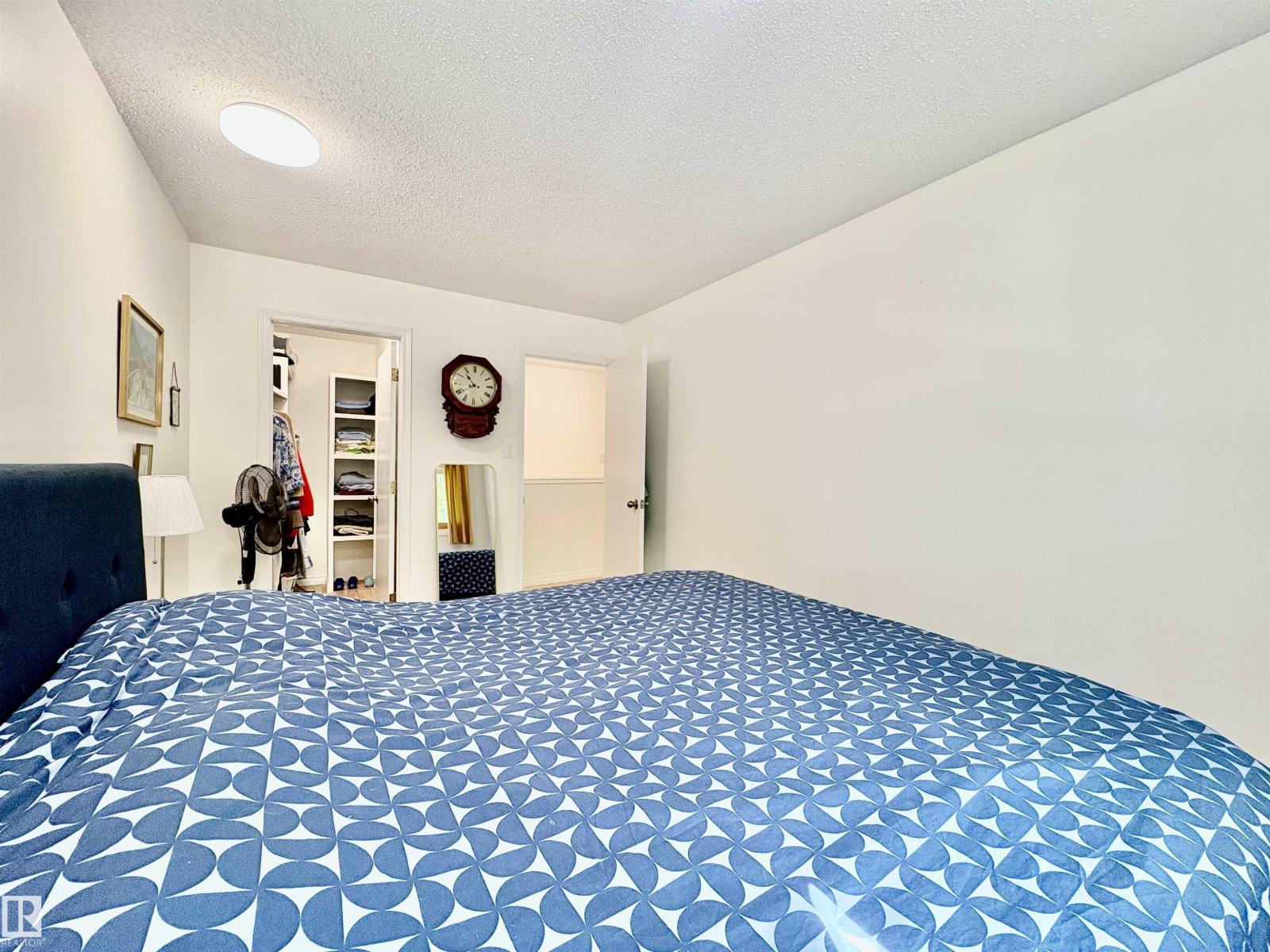 #3 10324 119 ST NW - 27