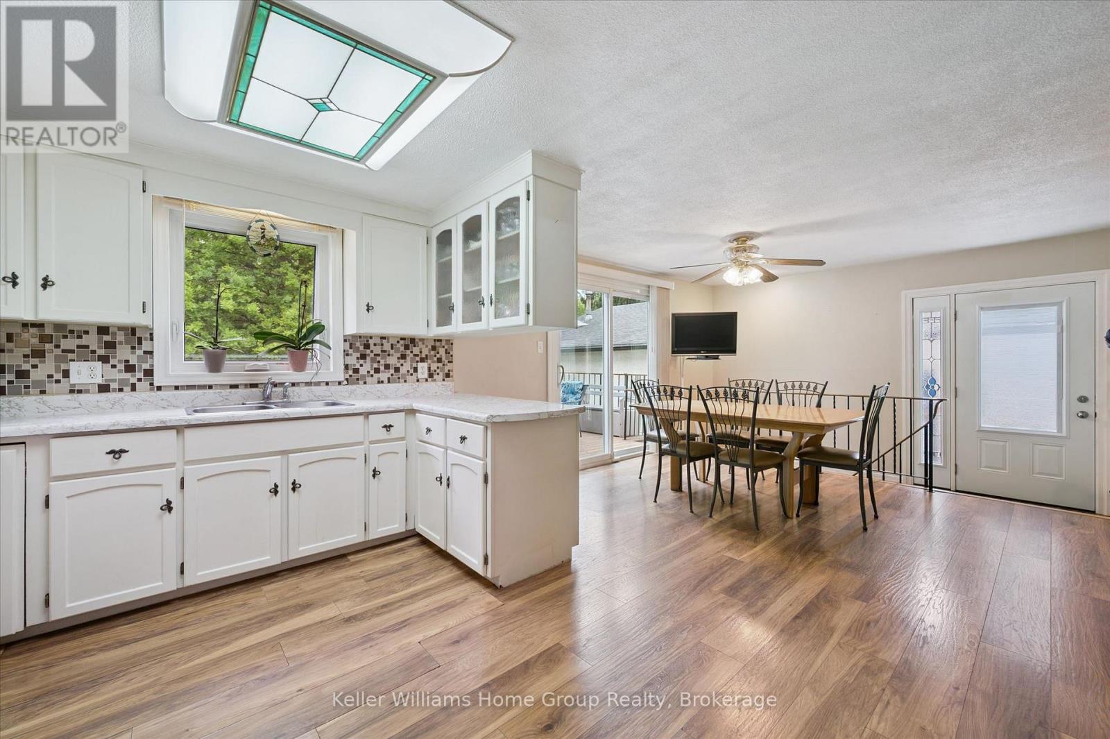 27 OMAR STREET - 18