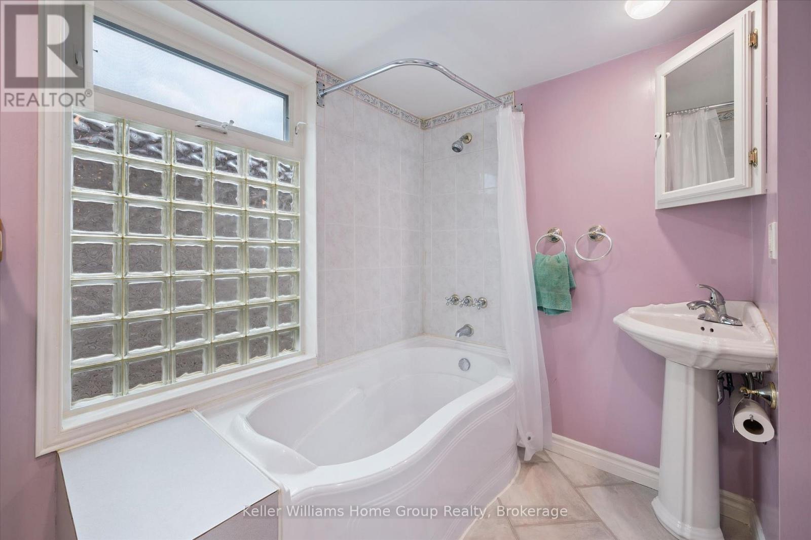 27 OMAR STREET - 27