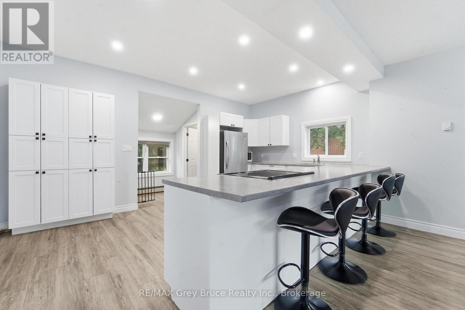 43 4TH STREET NW - 8