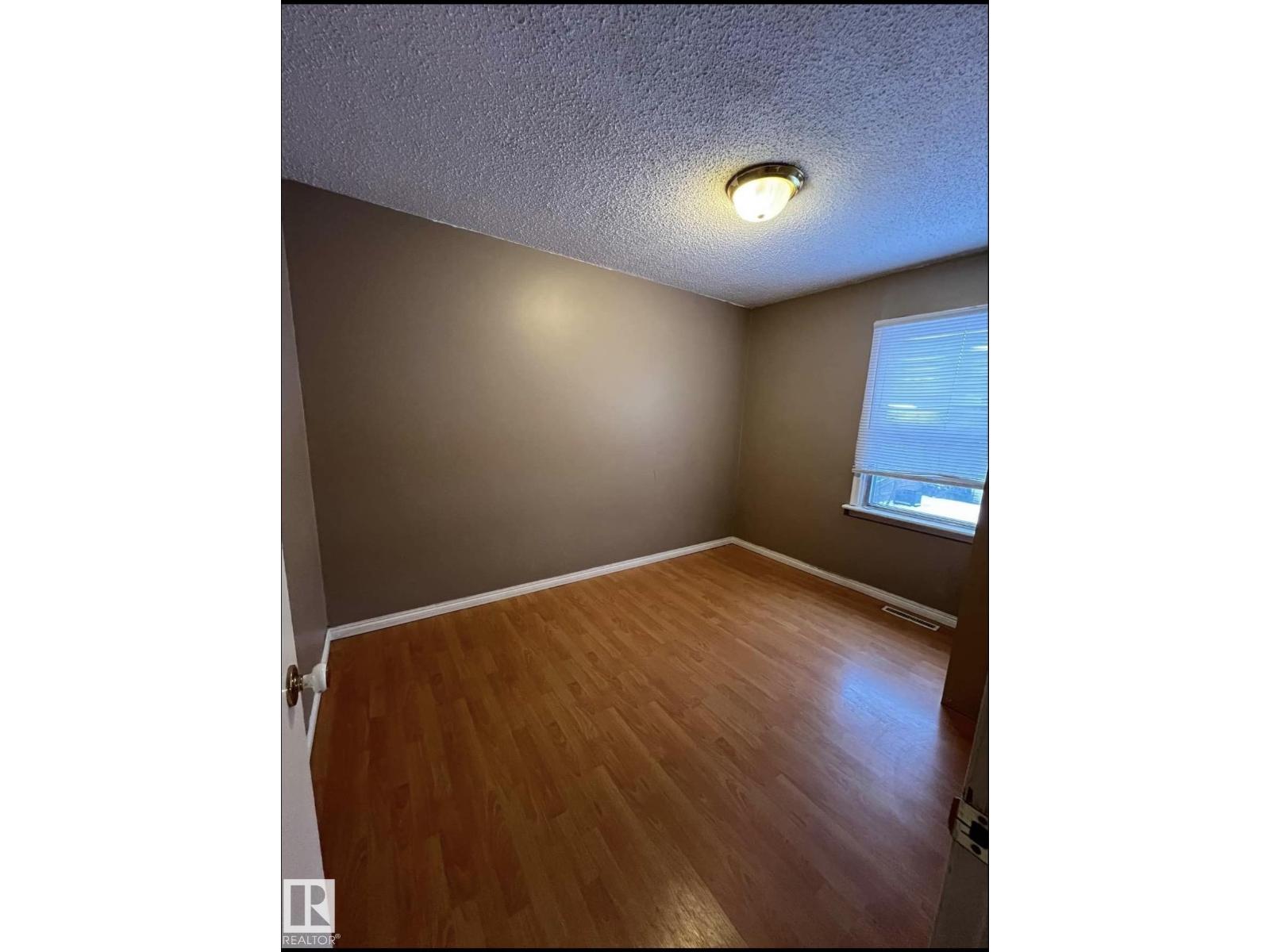 9209 150 ST NW — photo 8