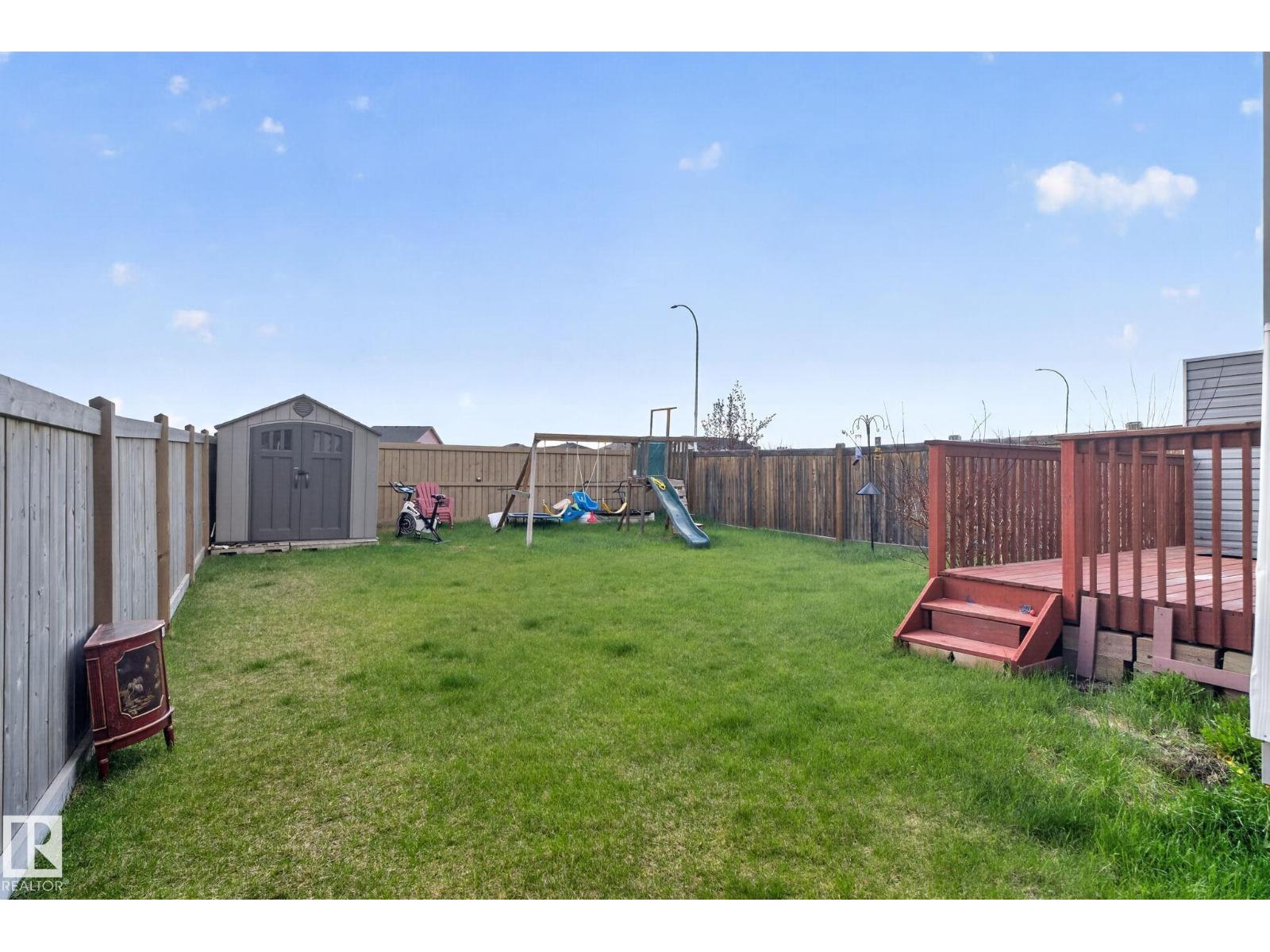 5306 67 street - 39