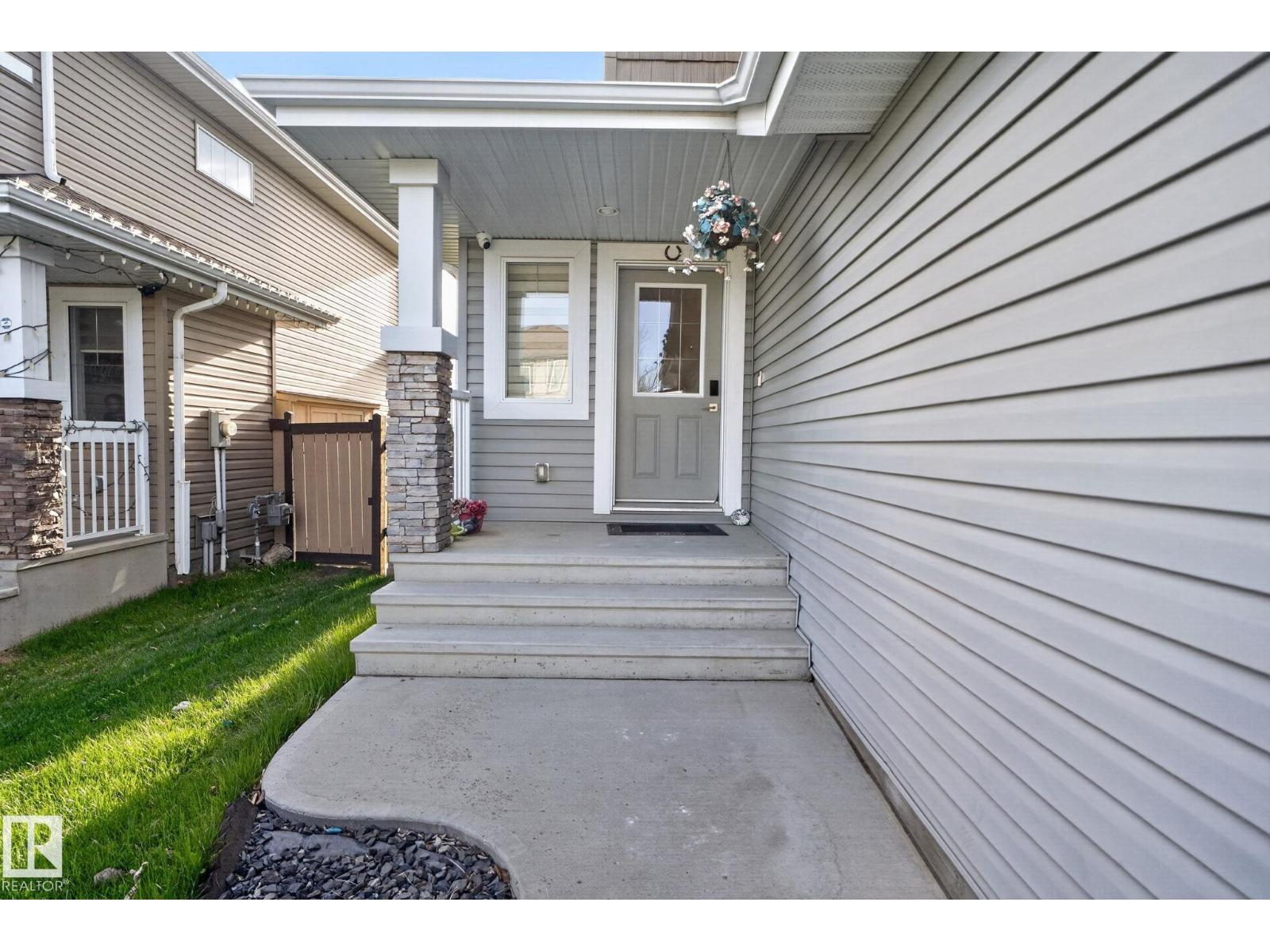 5306 67 street - 6