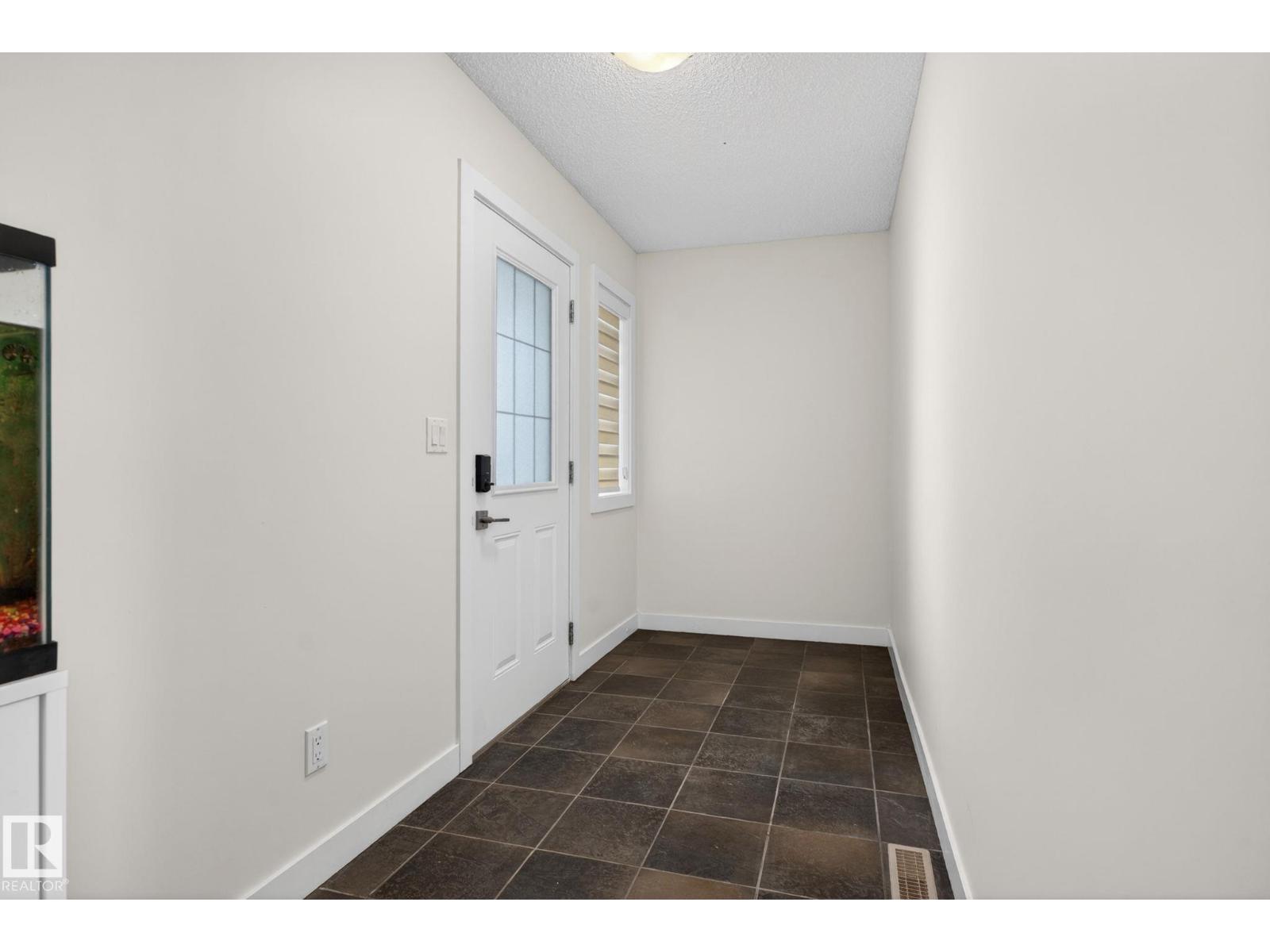 5306 67 street — photo 7