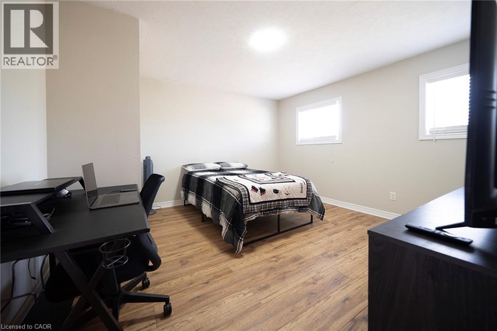 17 DRIFTWOOD Drive - 28