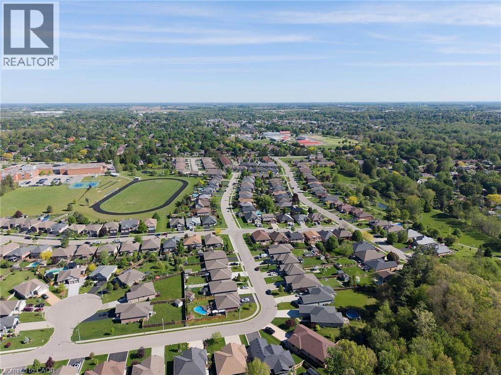 17 DRIFTWOOD Drive - 40