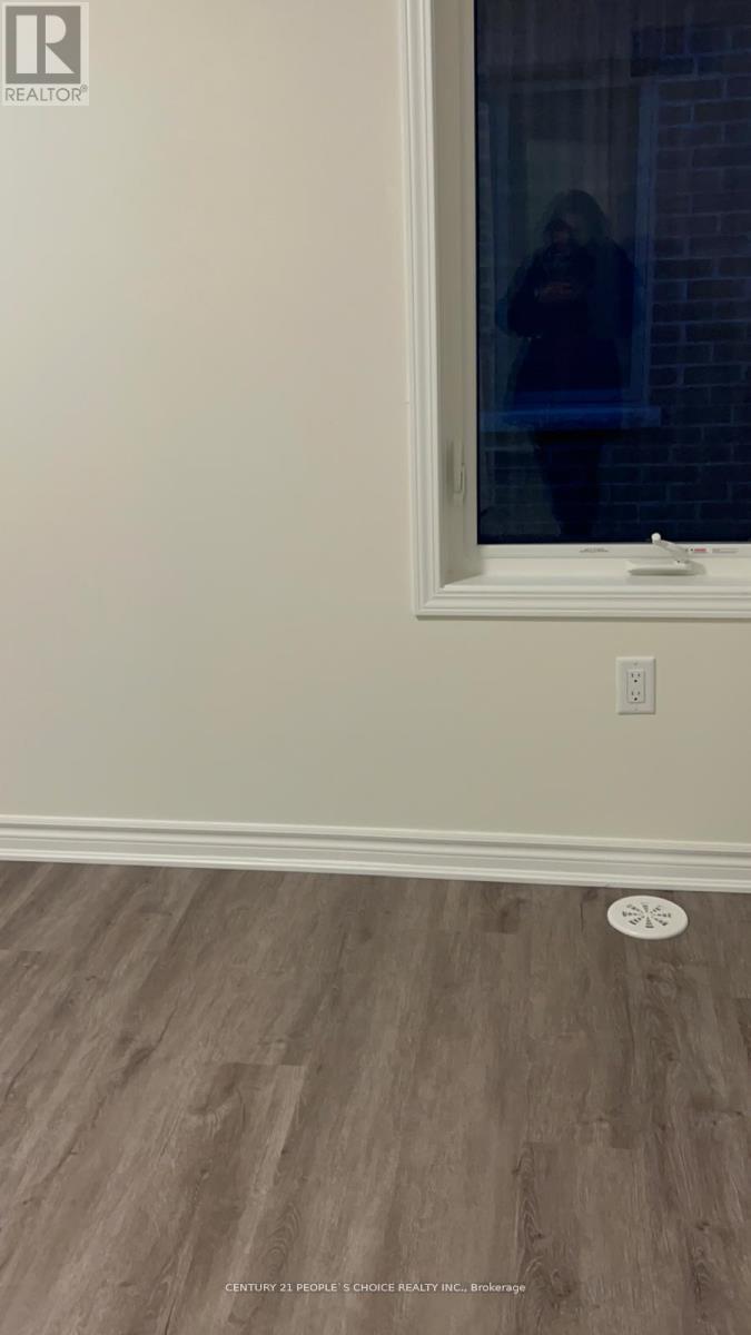 3361 THUNDERBIRD PROMENADE E - 12