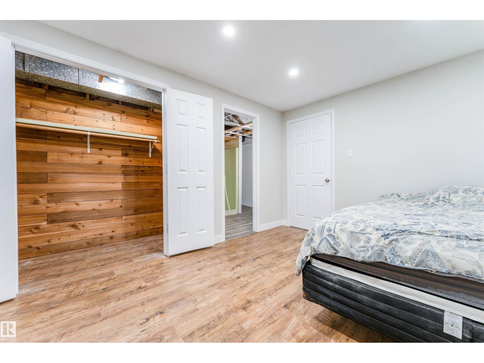 60 Fenwick CR — photo 34
